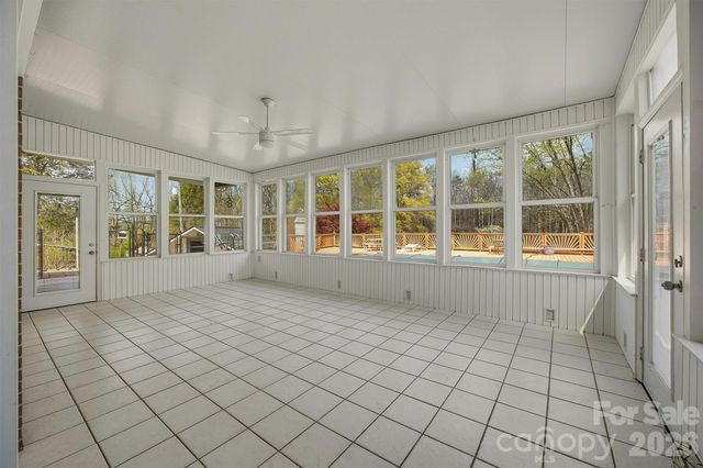 2174 Chester Avenue, Morganton, NC 28655