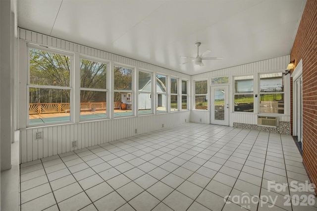 2174 Chester Avenue, Morganton, NC 28655