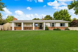 6148 S Roaring River Ave, Boise, ID 83709