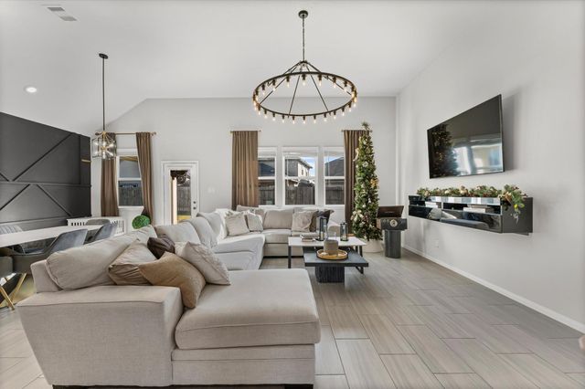 2450 Bear Creek Drive, Rosharon, TX 77583