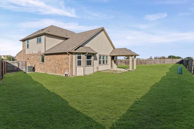 2450 Bear Creek Drive, Rosharon, TX 77583