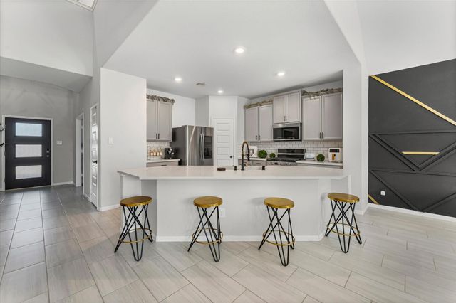 2450 Bear Creek Drive, Rosharon, TX 77583