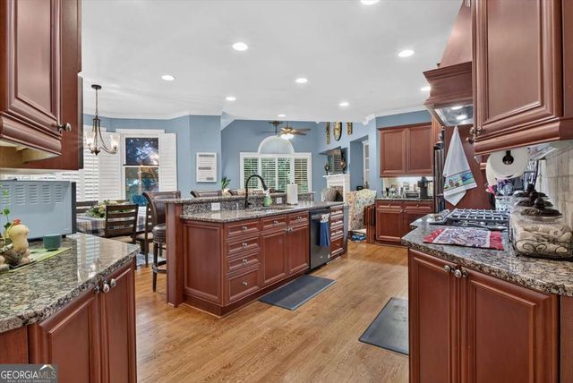 408 Parkbrook Way, Canton, GA 30114