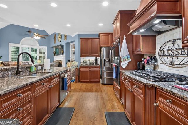 408 Parkbrook Way, Canton, GA 30114