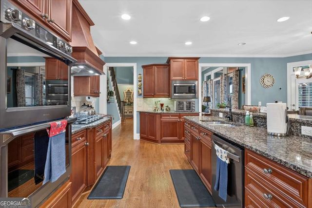 408 Parkbrook Way, Canton, GA 30114