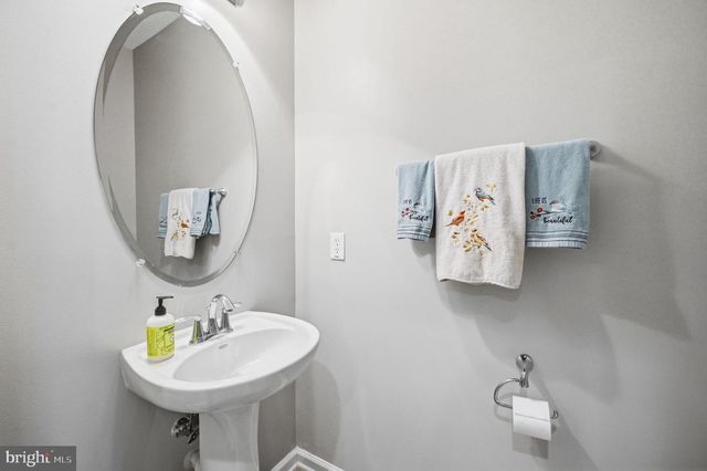 19416 COPPERMINE SQ, Leesburg, VA 20176