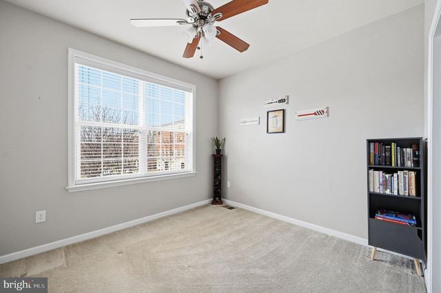 19416 COPPERMINE SQ, Leesburg, VA 20176