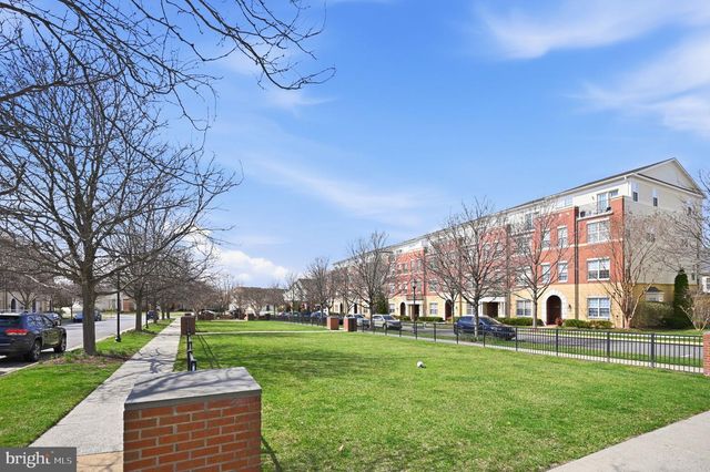 19416 COPPERMINE SQ, Leesburg, VA 20176