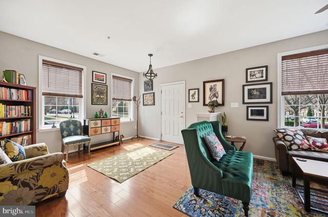 19416 COPPERMINE SQ, Leesburg, VA 20176