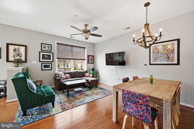 19416 COPPERMINE SQ, Leesburg, VA 20176