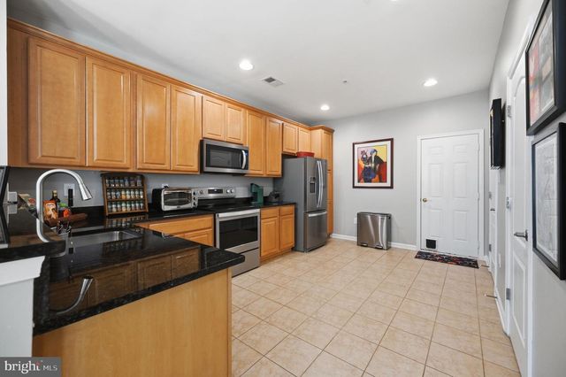 19416 COPPERMINE SQ, Leesburg, VA 20176