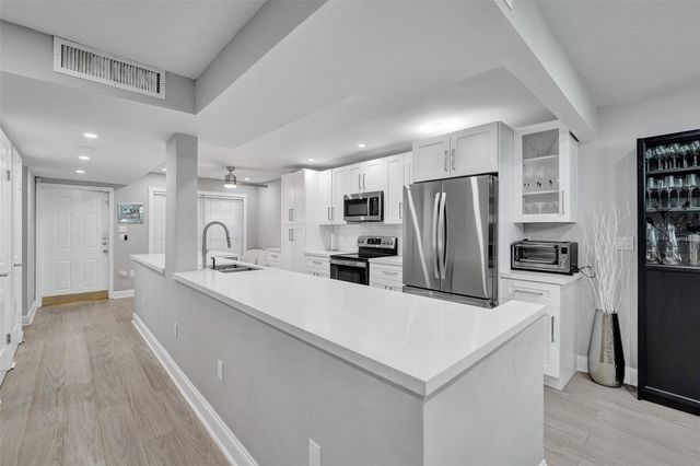 3301 Raleigh Street 4B, Hollywood, FL 33021