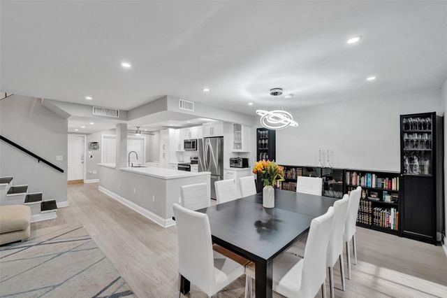 3301 Raleigh Street 4B, Hollywood, FL 33021