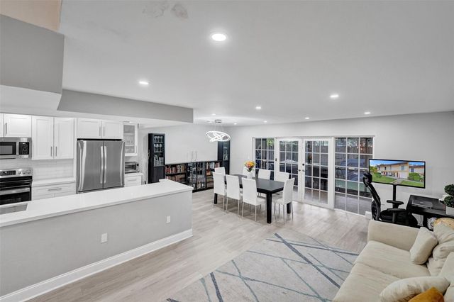 3301 Raleigh Street 4B, Hollywood, FL 33021