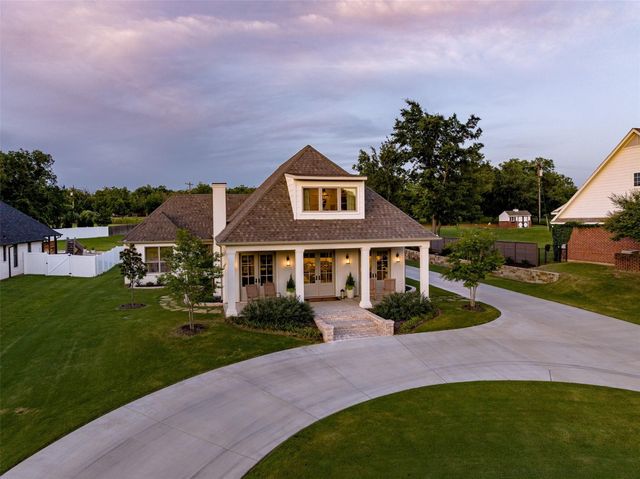 9305 Bellechase Road, Granbury, TX 76049