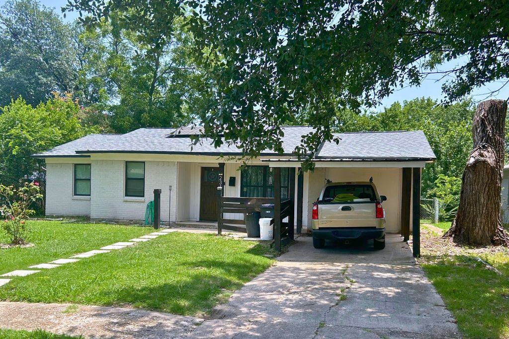 2318 Loyce Drive, Mesquite, TX 75149