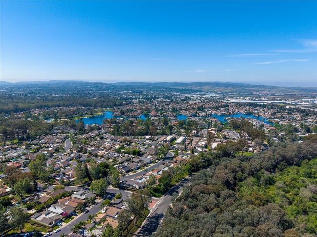 24836 Woodside, Lake Forest, CA 92630