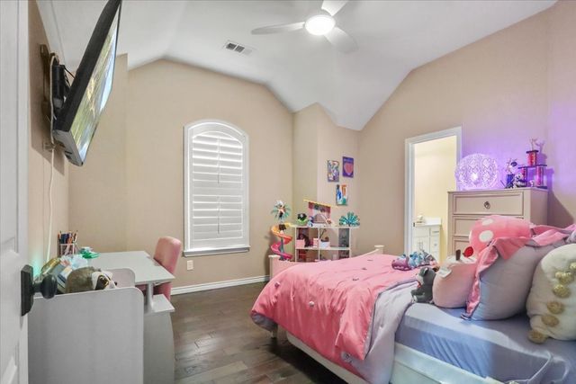 2812 Saint Maria Drive, Mansfield, TX 76063