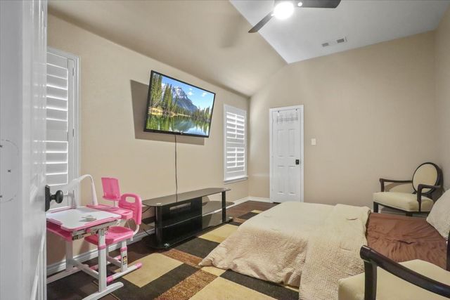 2812 Saint Maria Drive, Mansfield, TX 76063