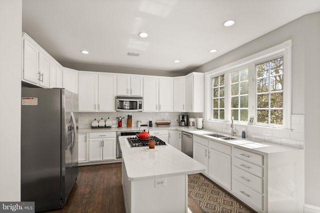 47783 MACGILL CT, Sterling, VA 20165