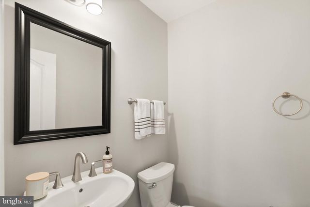 47783 MACGILL CT, Sterling, VA 20165