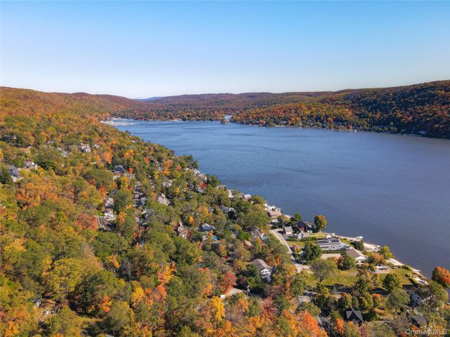 9 Deer Trail S, Greenwood Lake, NY 10925