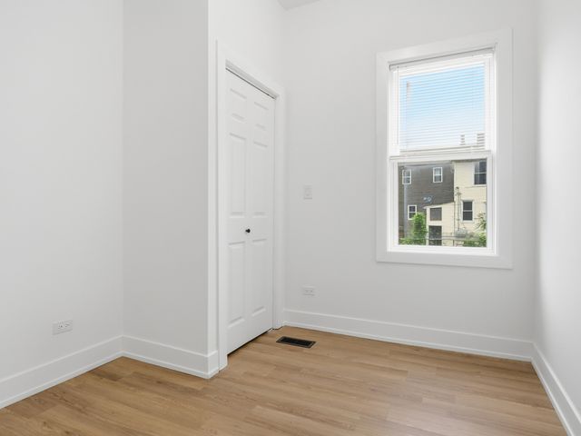 4162 S Wells Street, Chicago, IL 60609