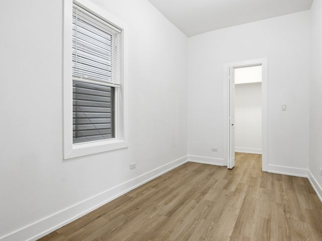 4162 S Wells Street, Chicago, IL 60609