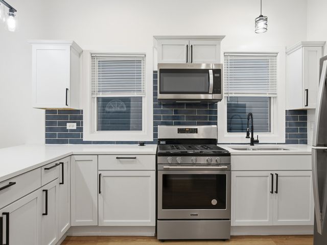 4162 S Wells Street, Chicago, IL 60609