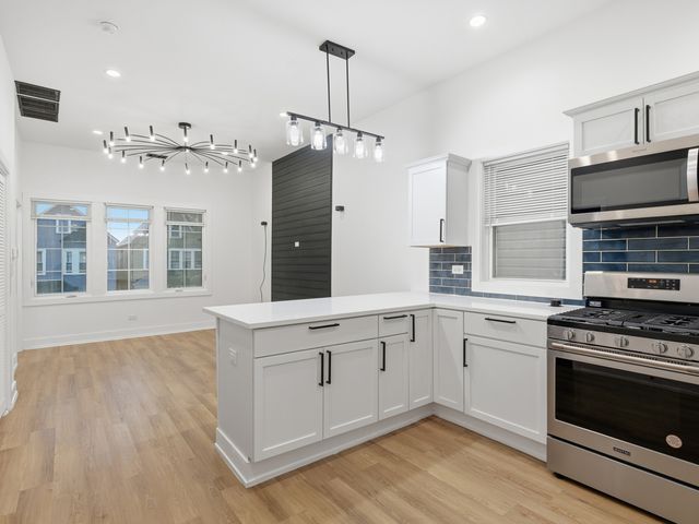 4162 S Wells Street, Chicago, IL 60609