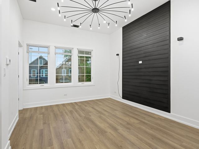 4162 S Wells Street, Chicago, IL 60609