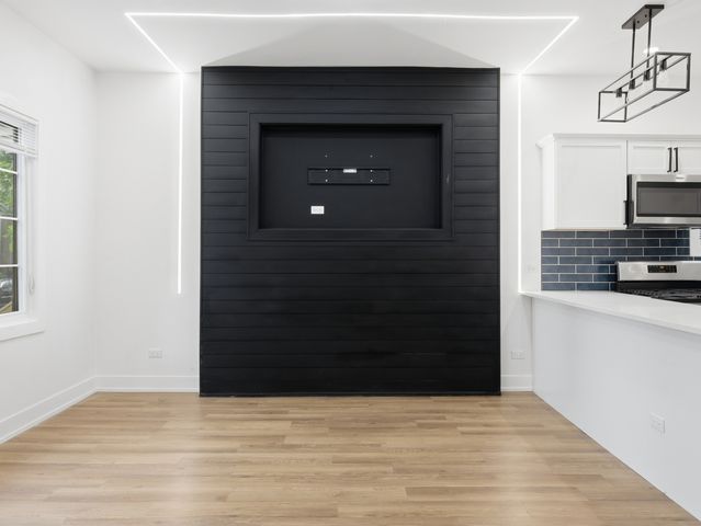 4162 S Wells Street, Chicago, IL 60609