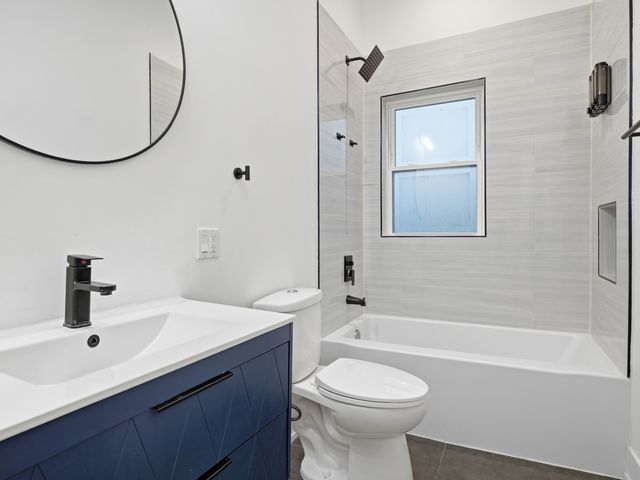 4162 S Wells Street, Chicago, IL 60609