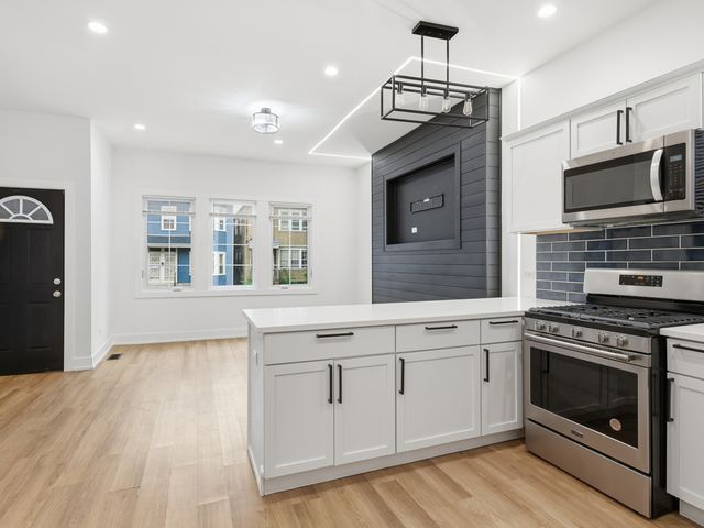 4162 S Wells Street, Chicago, IL 60609