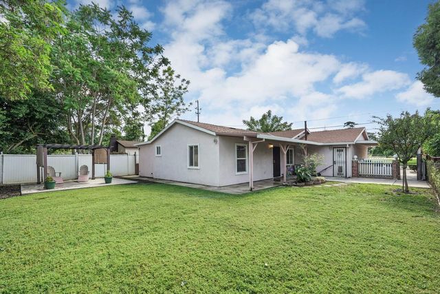 1440 N Golden Gate Ave, Stockton, CA 95205