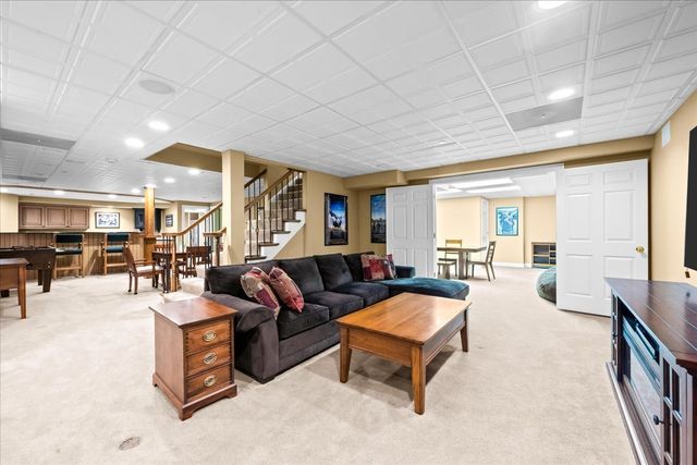 1310 LONGMEADOW Lane, Lake Forest, IL 60045
