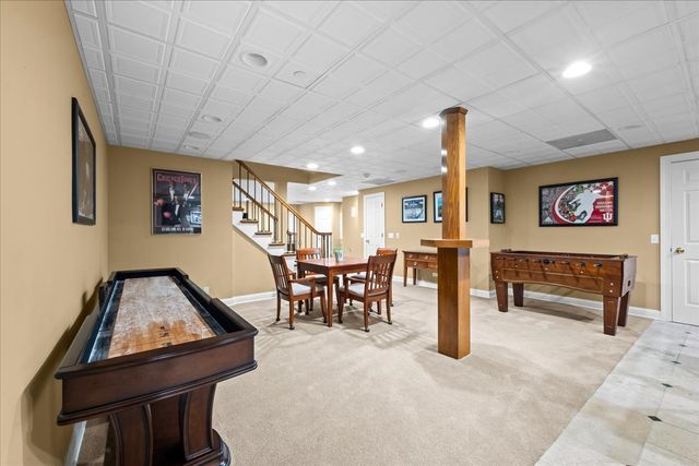 1310 LONGMEADOW Lane, Lake Forest, IL 60045