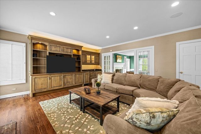1310 LONGMEADOW Lane, Lake Forest, IL 60045