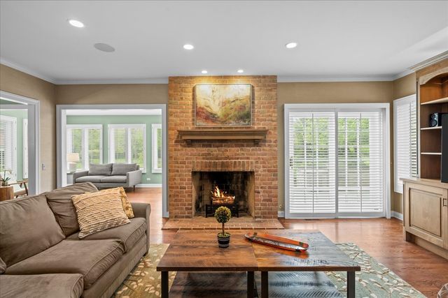 1310 LONGMEADOW Lane, Lake Forest, IL 60045
