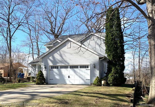 10235 Park Drive, Atlas Township, MI 48438