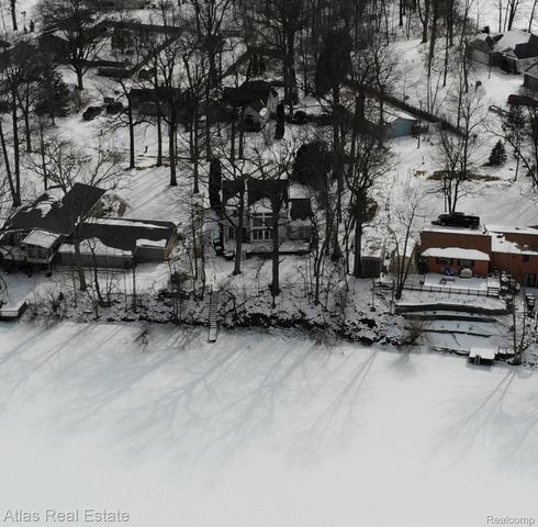 10235 Park Drive, Atlas Township, MI 48438