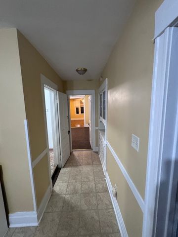 3718 W Mclean Avenue 2, Chicago, IL 60647