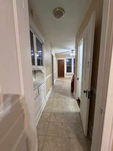 3718 W Mclean Avenue 2, Chicago, IL 60647