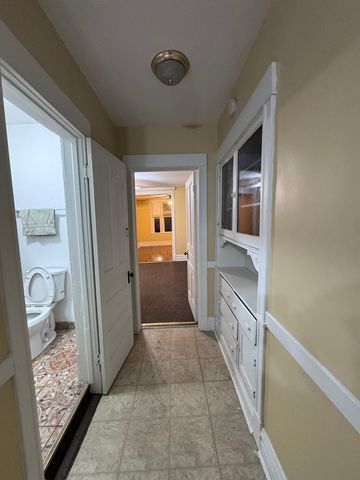 3718 W Mclean Avenue 2, Chicago, IL 60647