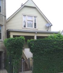 3718 W Mclean Avenue 2, Chicago, IL 60647