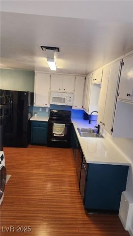 652 Greenbriar Townhouse Way, Las Vegas, NV 89121