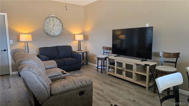 4302 W Speedway Road, Yucca, AZ 86438