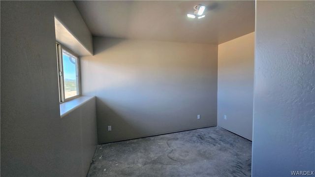 4302 W Speedway Road, Yucca, AZ 86438