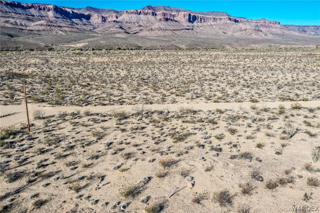 4302 W Speedway Road, Yucca, AZ 86438