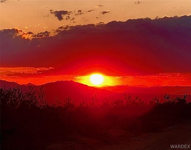 4302 W Speedway Road, Yucca, AZ 86438